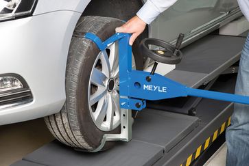 Daños en los neumáticos – "Los mecánicos de „MEYLE“ explican las causas y las medidas correctivas en el nuevo vídeo de YouTube