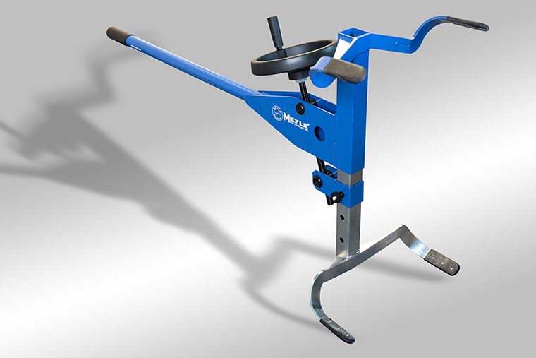 MEYLE joint play tester ensures quick and reliable steering and suspension part diagnosis