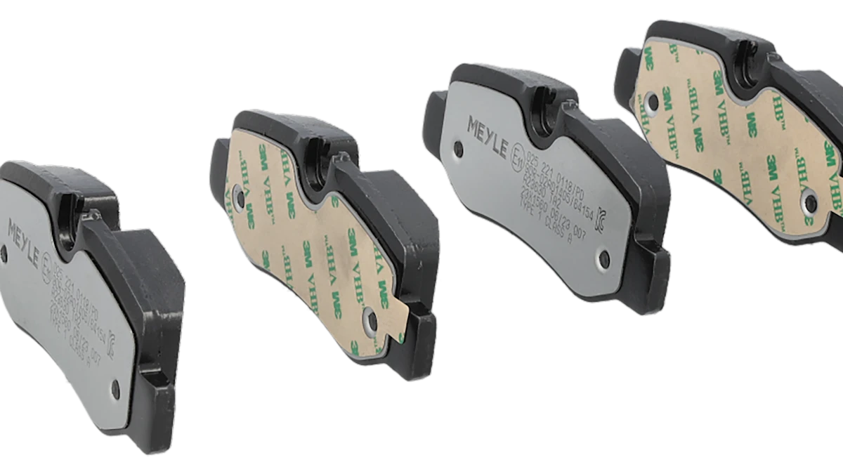 Photo of MEYLE brake pads sideways from the front.