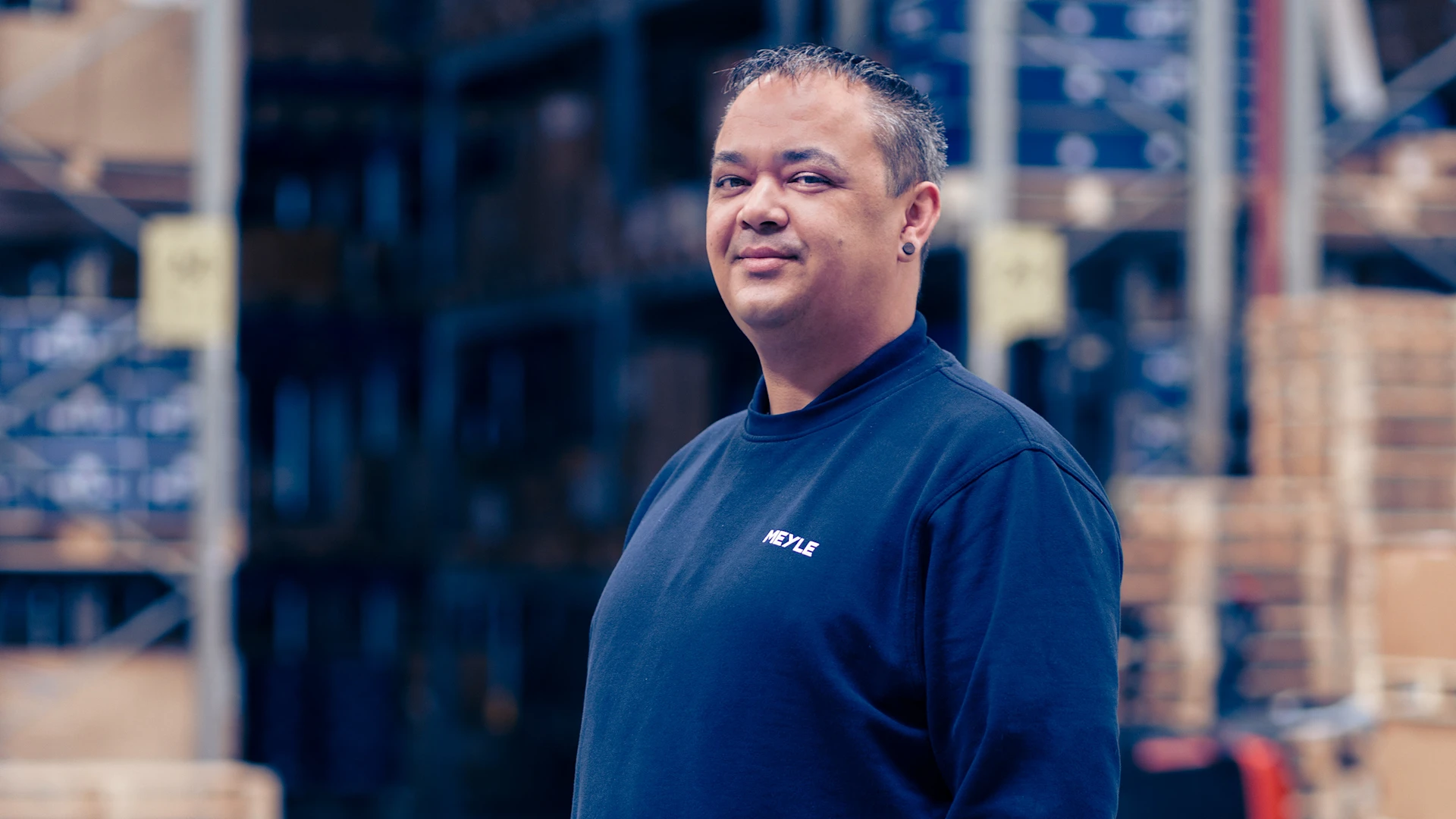 Portrait of MEYLE employee Joscha Scheller.