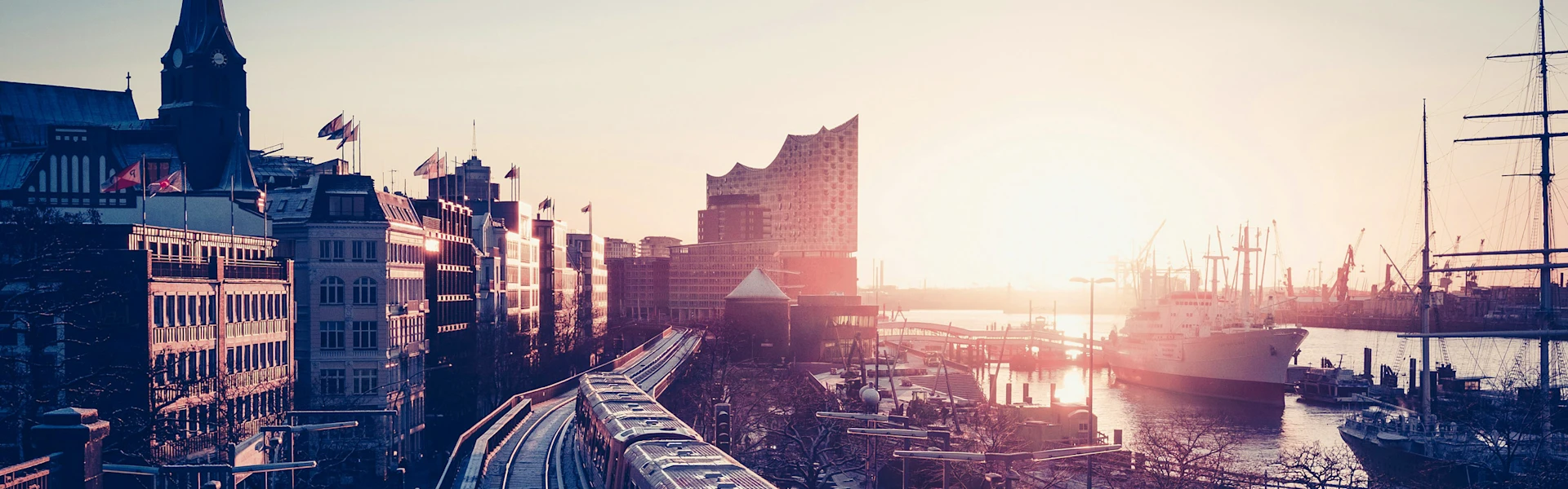 Picture of the skyline of Hamburg.